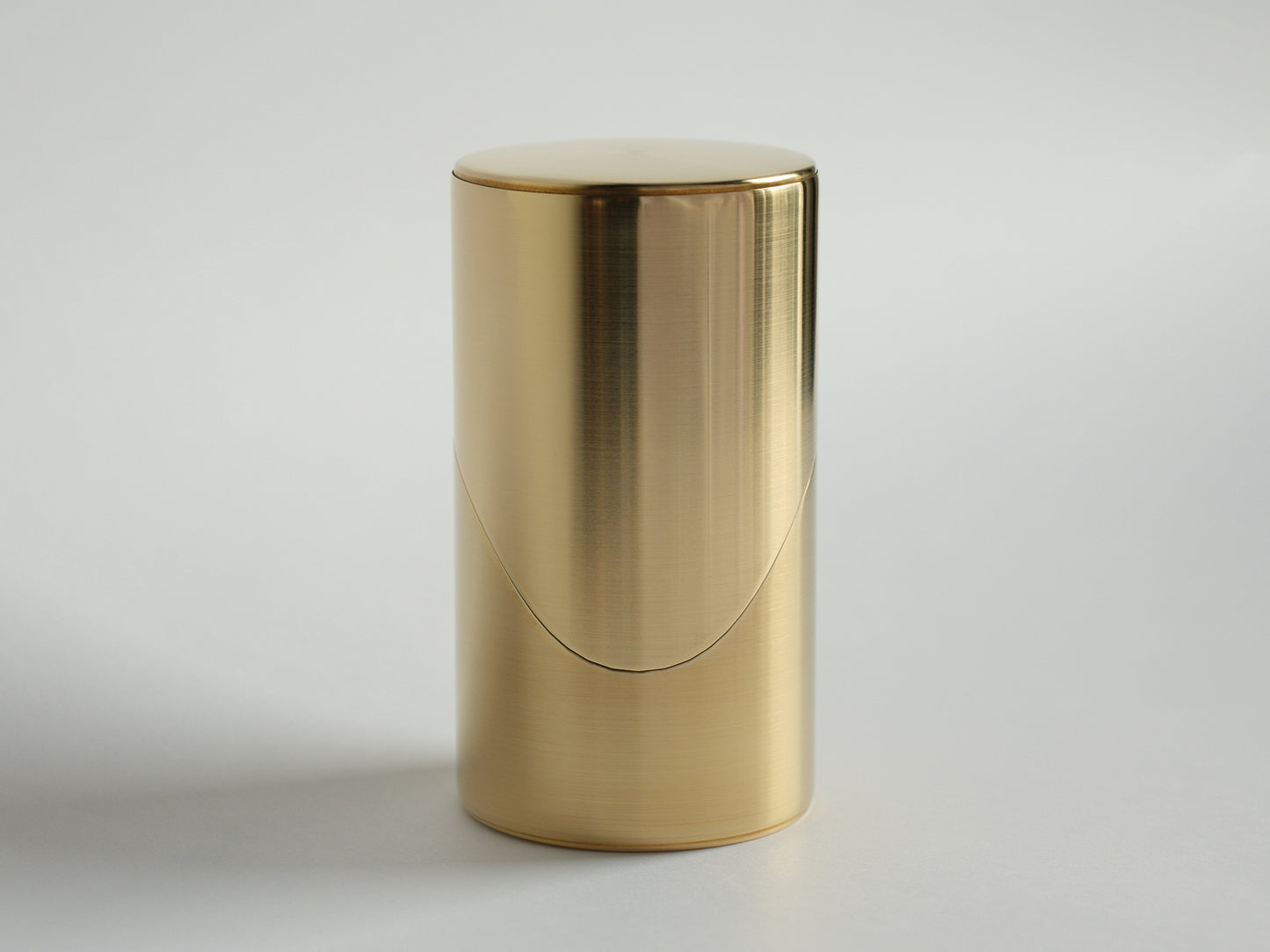 Waving Tea Caddy SAKURAI