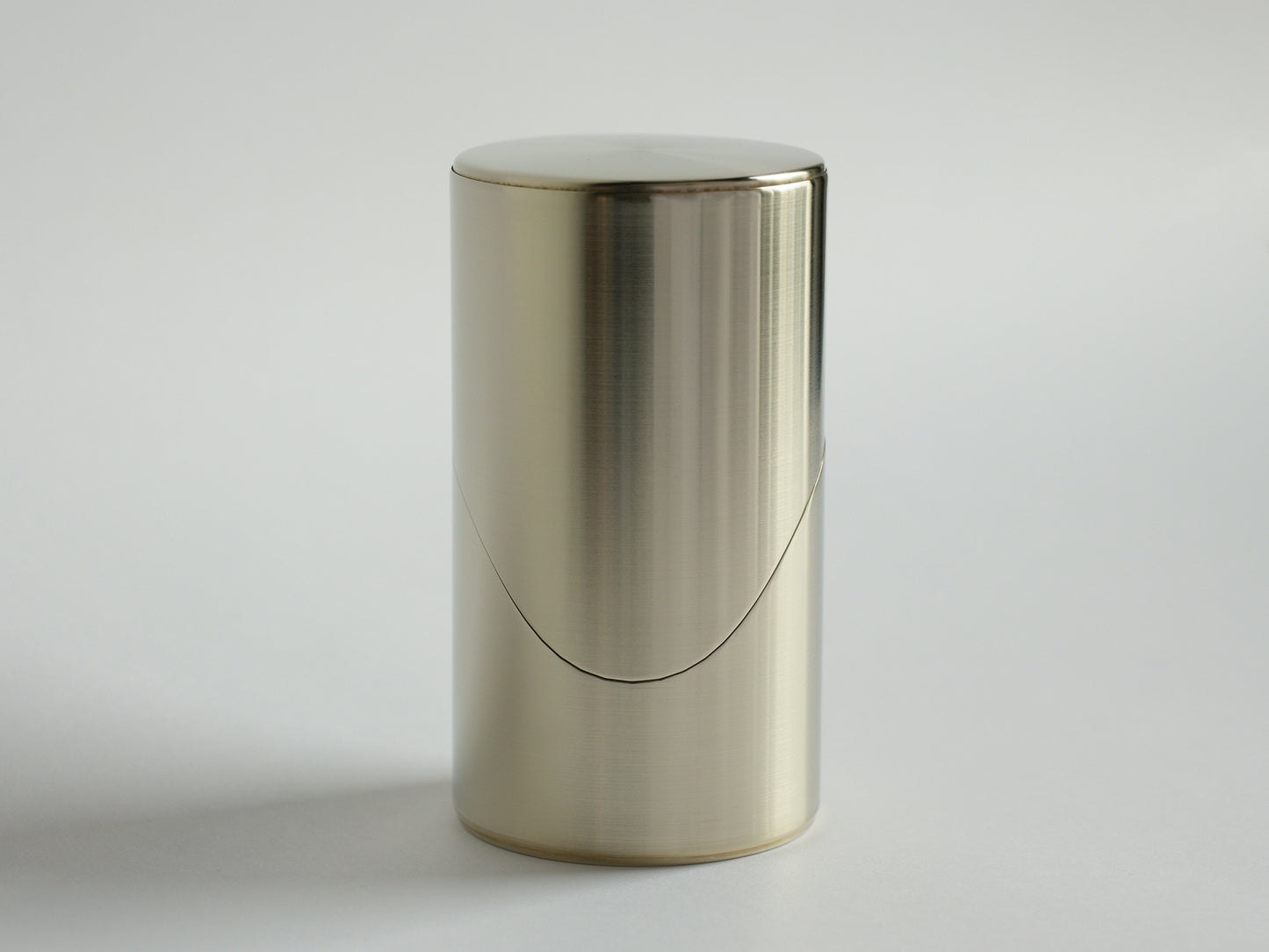 Waving Tea Caddy SAKURAI