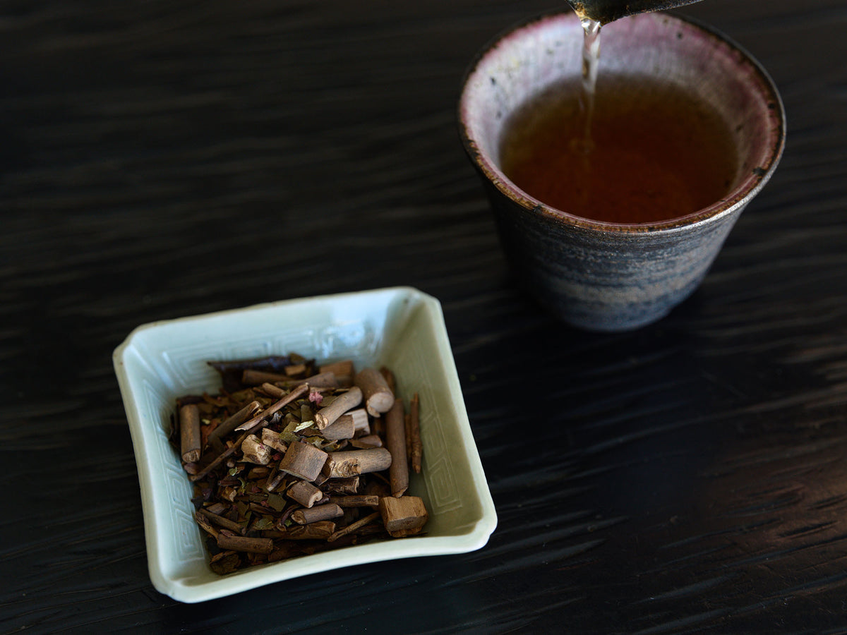 No.466 Three-Year-Aged Bancha, Roasted Bancha, Black Grape Leaves, Fig Leaves & Lemon Peel Blend<Roasted & Lingering Finish>