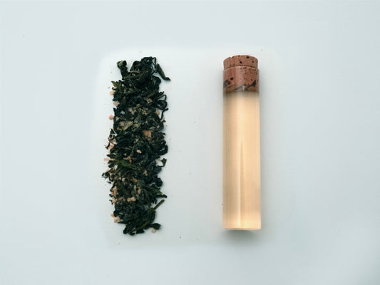 No.455 包種茶と煎り番茶、カモミール、青紫蘇葉のブレンド茶 ＜ハーブ・余韻＞