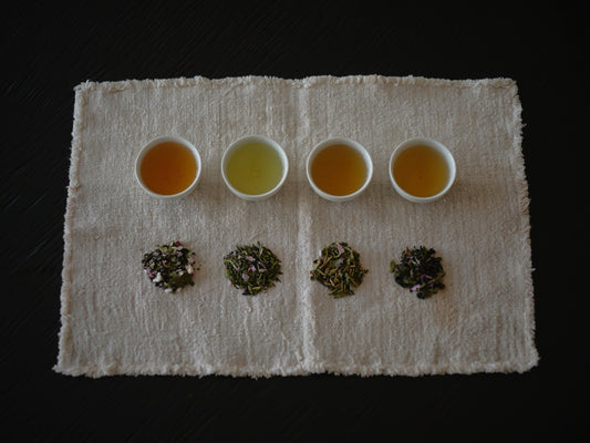 No.904 A Set of Four Cherry Blossom Blend Teas